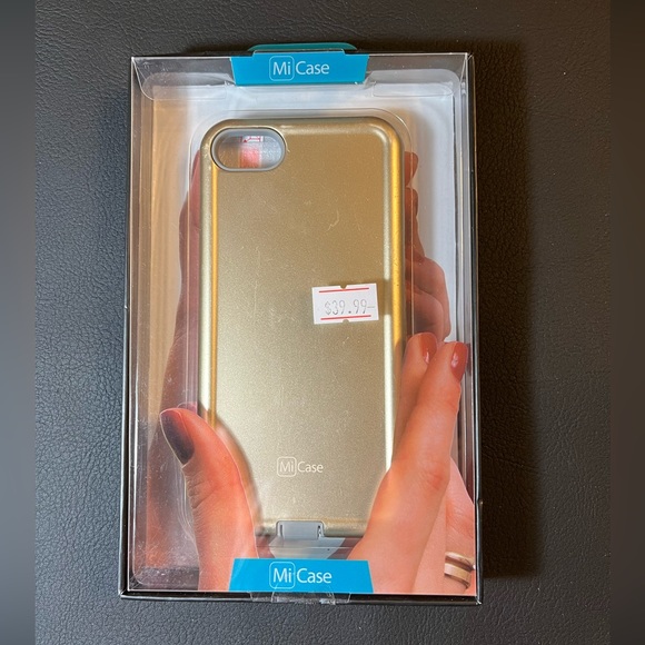 Mi Case for iPhone 7 - Gold - Picture 1 of 5